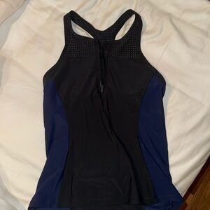 Athleta fitted workout top